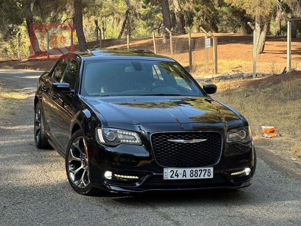 کرایسلەر 300